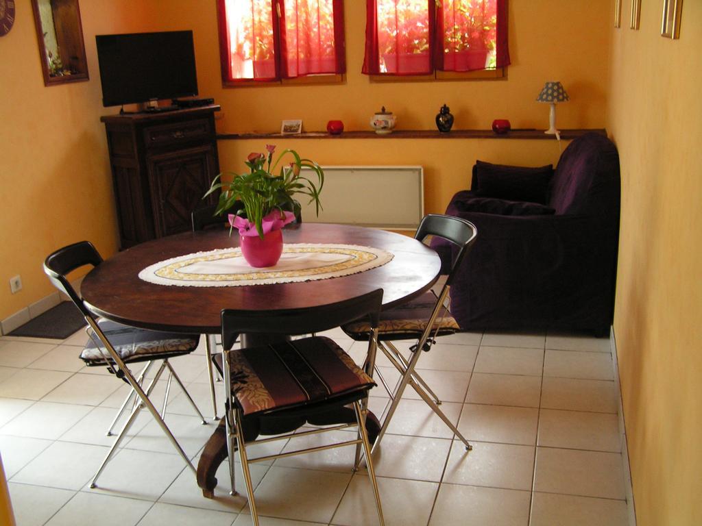 A L'Olivier Bed & Breakfast Montcaret Exterior foto